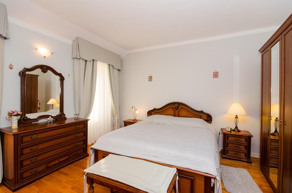 רוביני Apartment Noemi מראה חיצוני תמונה